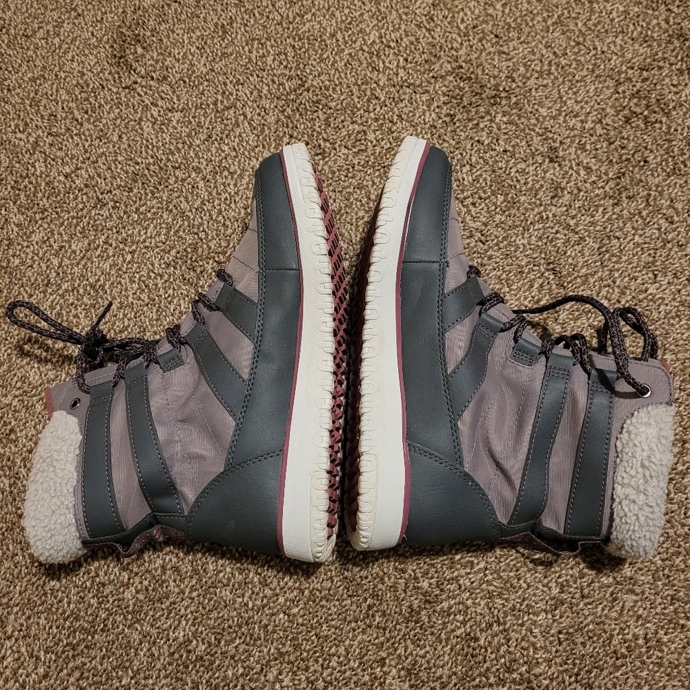 L.L.Bean Women Ultralight Quilted Insulated Waterproof  Boots Size 9 Gray Tek2.5 - Picture 5 of 10